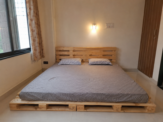Double Pallet Bed